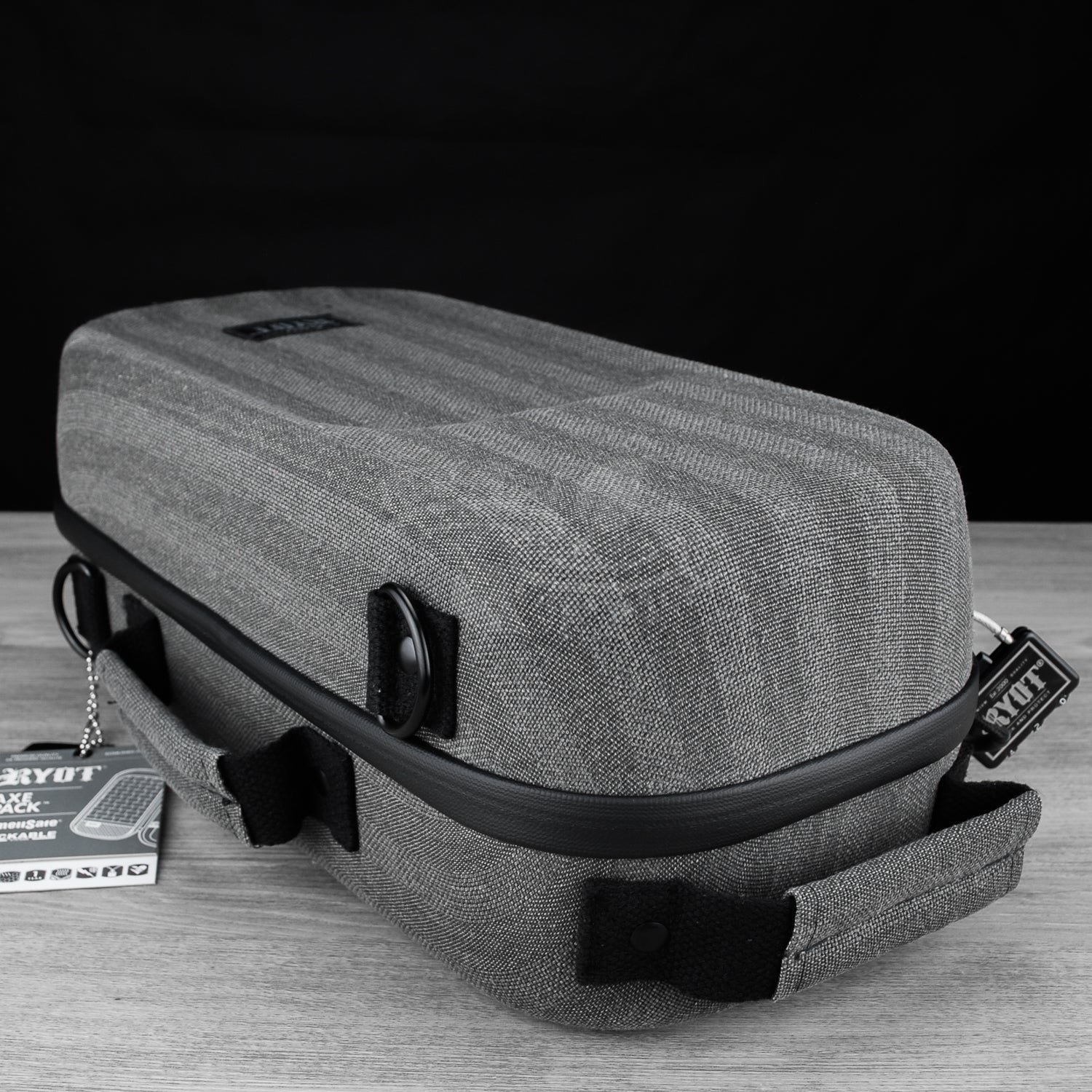 Ryot 35cm Axe Pack W/ SmellSafe Technology